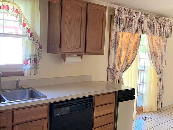 5th image of 4321 Amblewood Ln