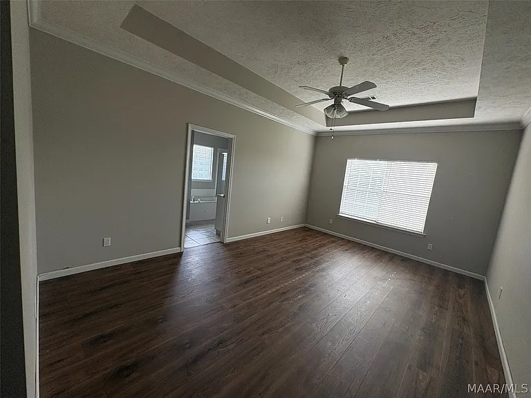 9506 Greythorne Ct — Photo 15