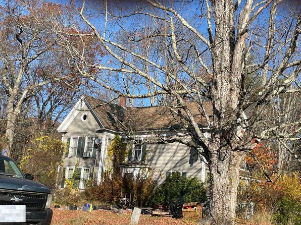35 Highland Ave, Milton Mills, NH 03852