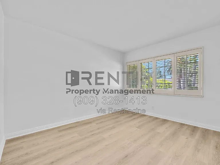1920 Oakwood Ave — Photo 14