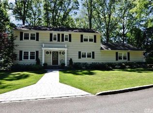 42 Bay Rd, Halesite, NY 11743