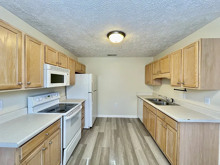 3721 Betts Dr #A — Photo 17