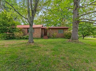 1400 Holders Cove Rd, Winchester, TN 37398