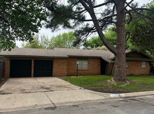 1901 Spring Valley Dr, Denton, TX 76208