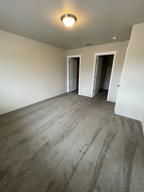 1000 SW Oliver Pl - 1 — Photo 4