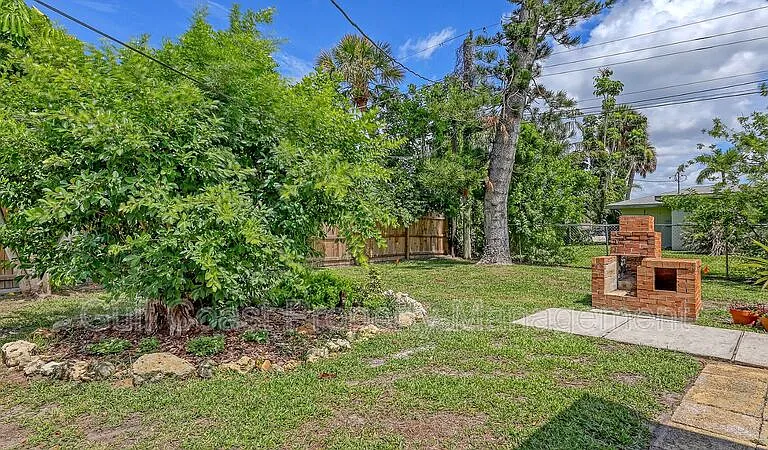 2551 Waneta Dr — Photo 33