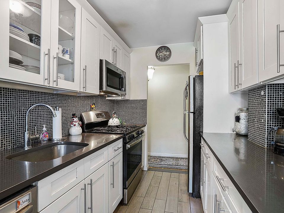 1st image of 8410 153rd Ave APT 2K