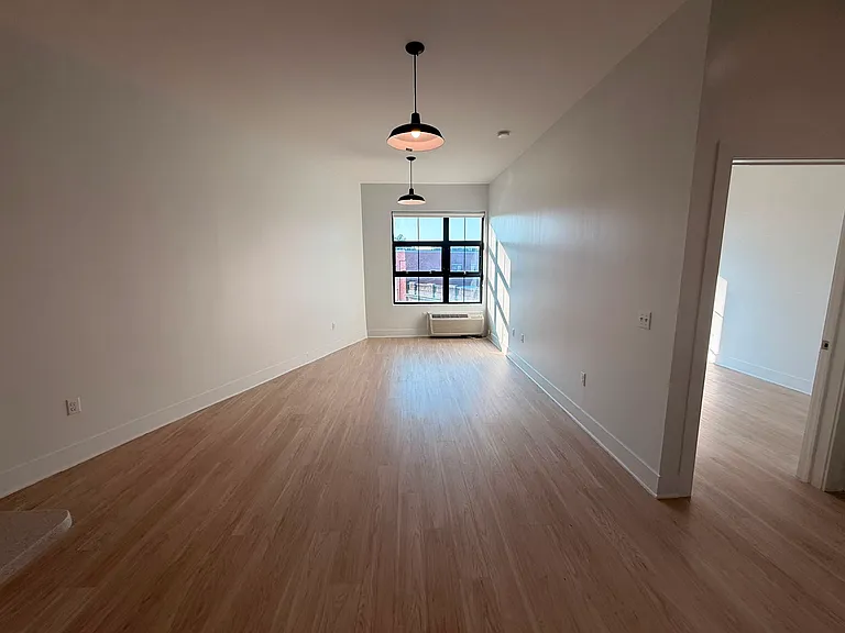 281 Fairmount Ave #44E — Photo 3