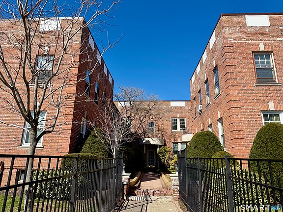 2nd image of 165 Fountain Street APT A1