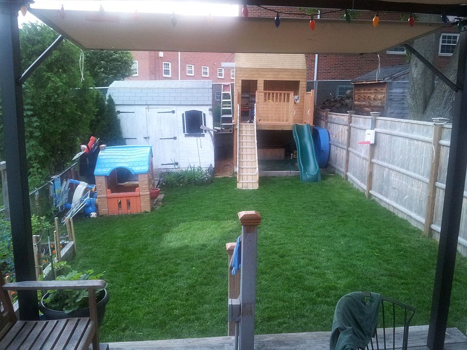 2nd image of 15 Brattle Pl