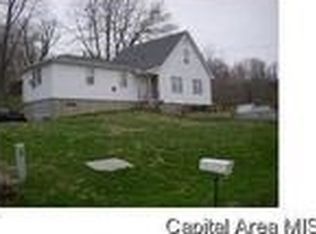 103 S Main St, Chambersburg, IL 62323
