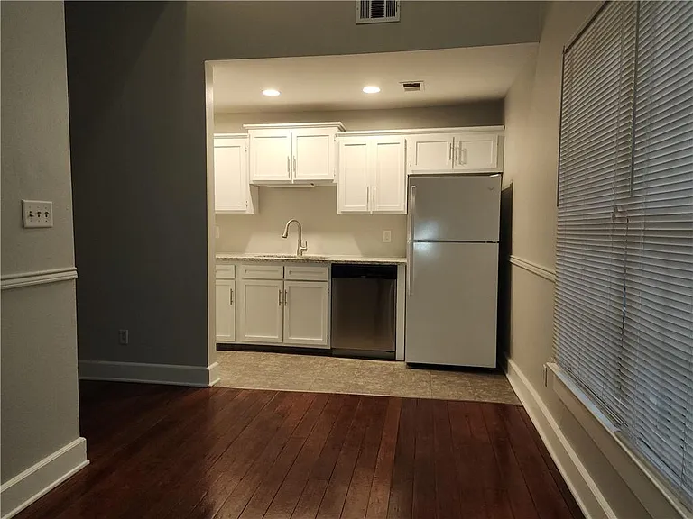 110 S Dearborn St #3 — Photo 14
