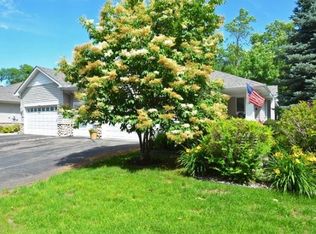 9268 Blackoaks Ct N, Maple Grove, MN 55311