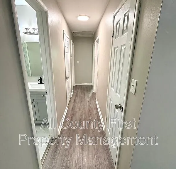2386 Cresta Dr — Photo 5