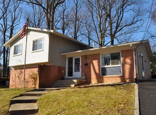 10308 Tecumseh Ln, Fairfax, VA 22030