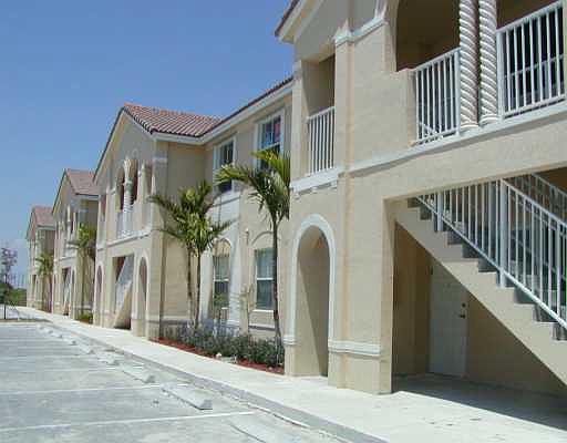 2nd image of 2514 SE 12th St #434