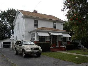 1180 College Ave photo 1