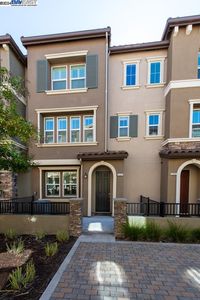 207 Fanuncio Ln, Hayward, CA, 94544