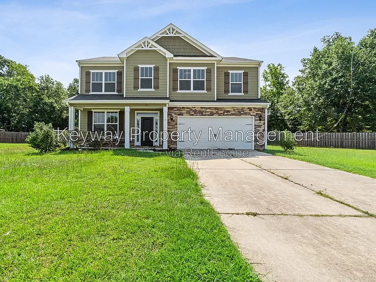 135 Beallwood Dr — Photo 1