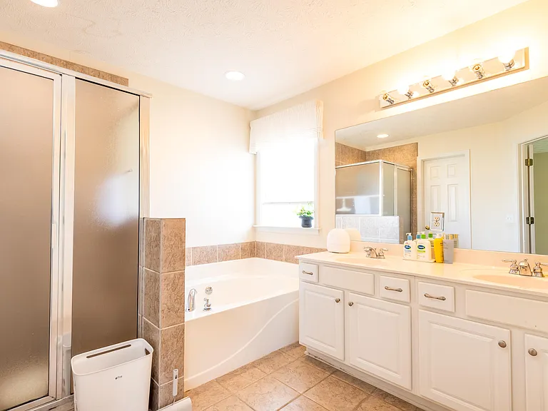9260 Harrington Cir — Photo 16