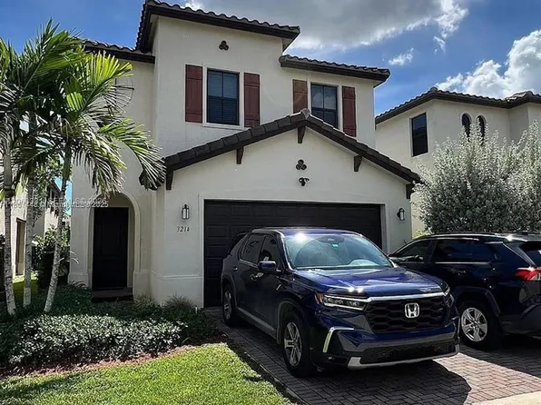 3214 W 97th St, Hialeah, FL 33018