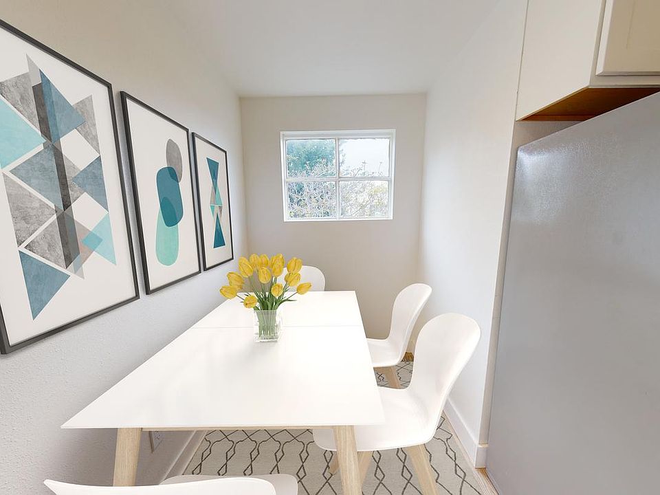 Furnished common areas! (Actual furniture will vary)