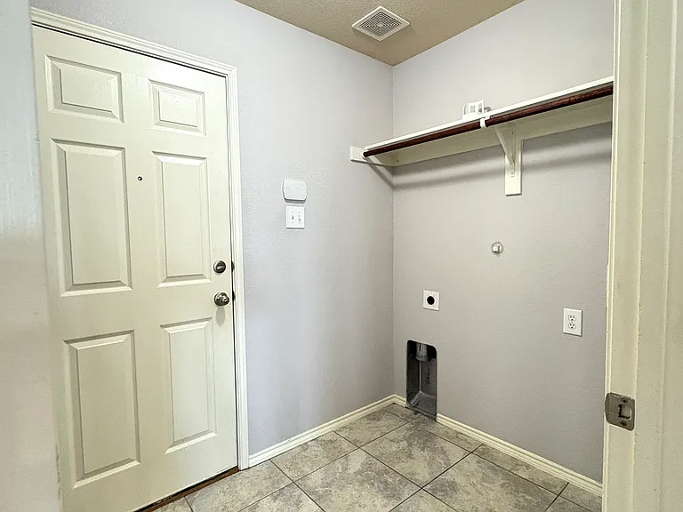 150 Briar Grove Dr — Photo 32