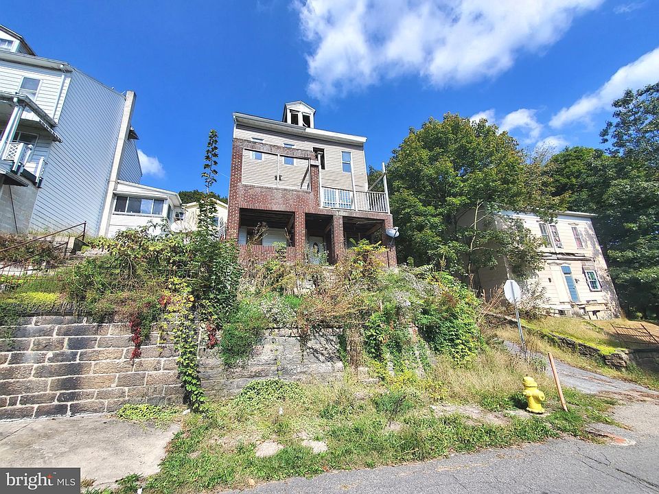 1001 Market St Ashland, PA Zillow Apartments for Rent in Ashland