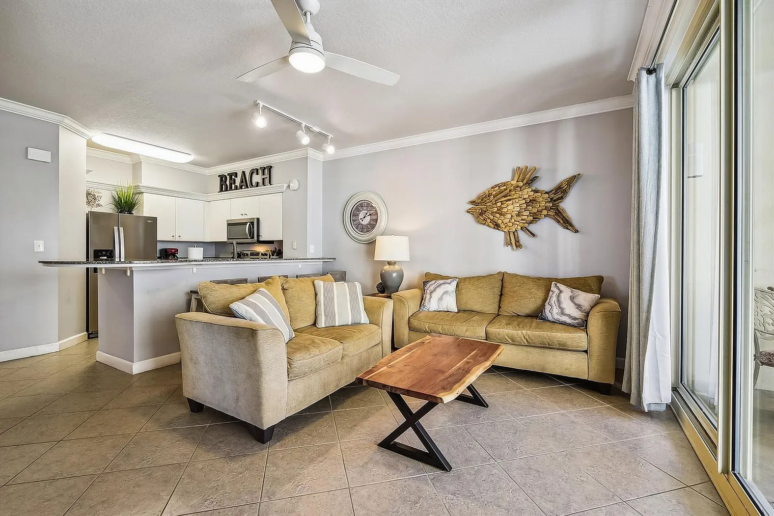 2 bed, 2.0 bath, 1108 sqft, $3,937 — Photo 3