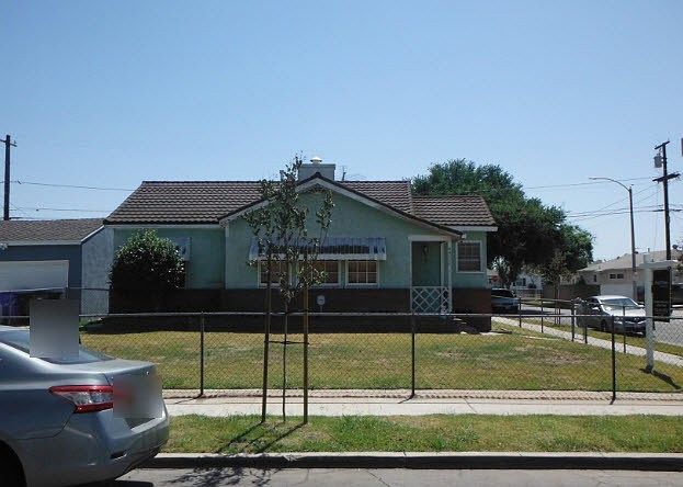 1st image of 6100 Lincoln Ave
