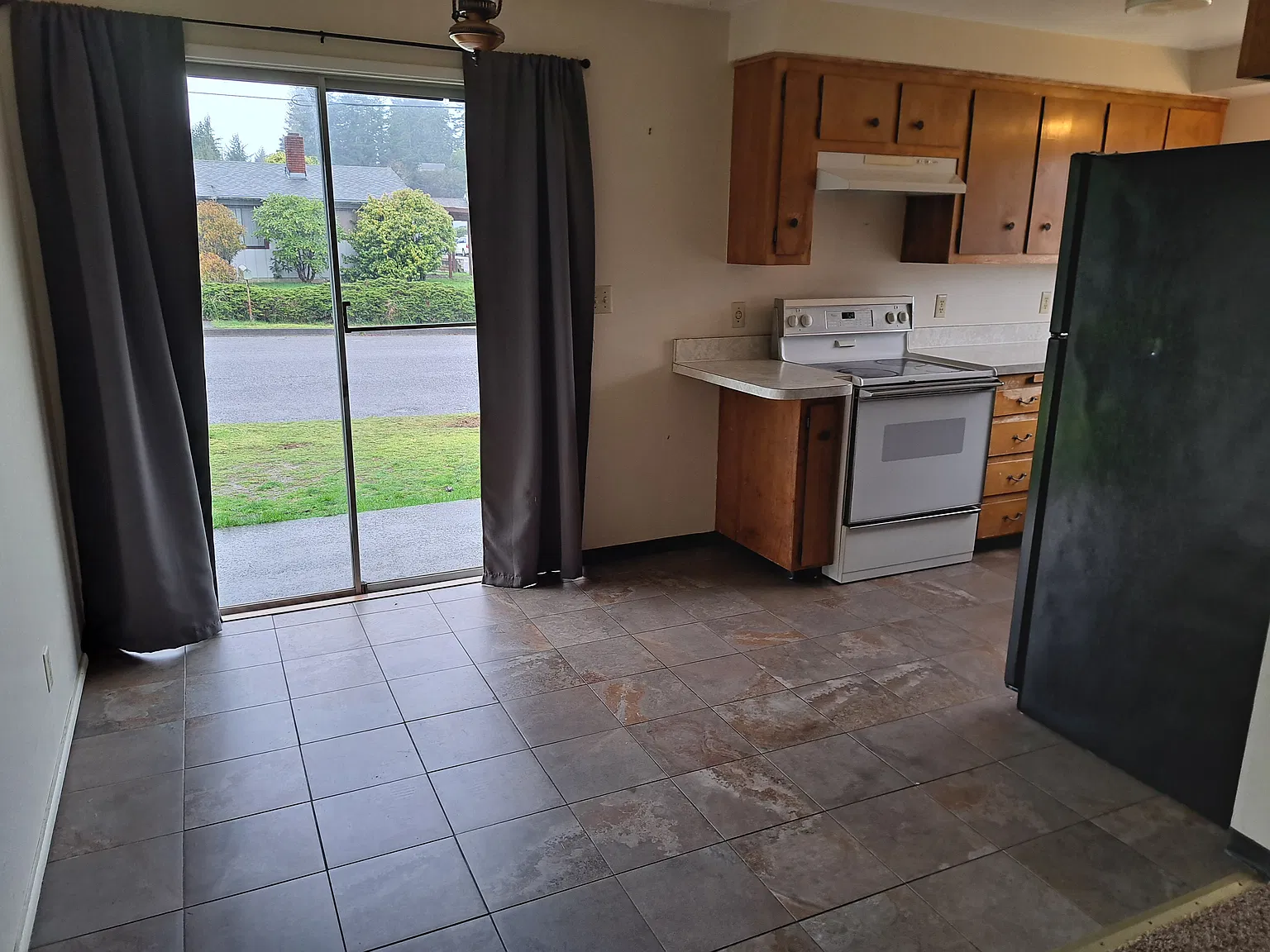 2 bed, $1,250 — Photo 3