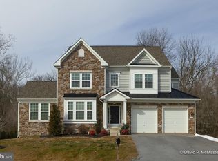 459 Chickamauga Dr, Harpers Ferry, WV 25425