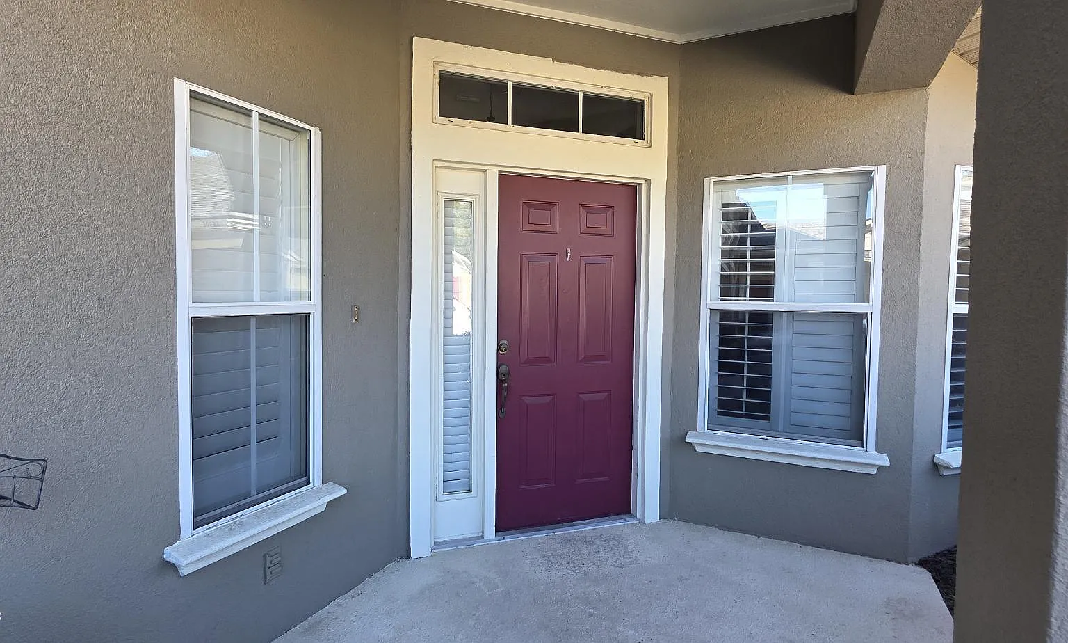 3 bed, 2.5 bath, 2029 sqft, $2,200 — Photo 2