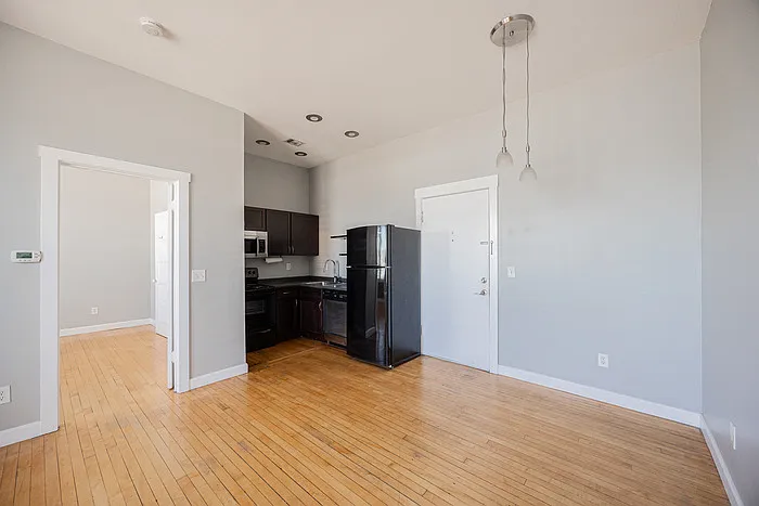 39 W Main St #8 — Photo 6