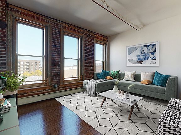 3rd image of 2205 Larimer St #314