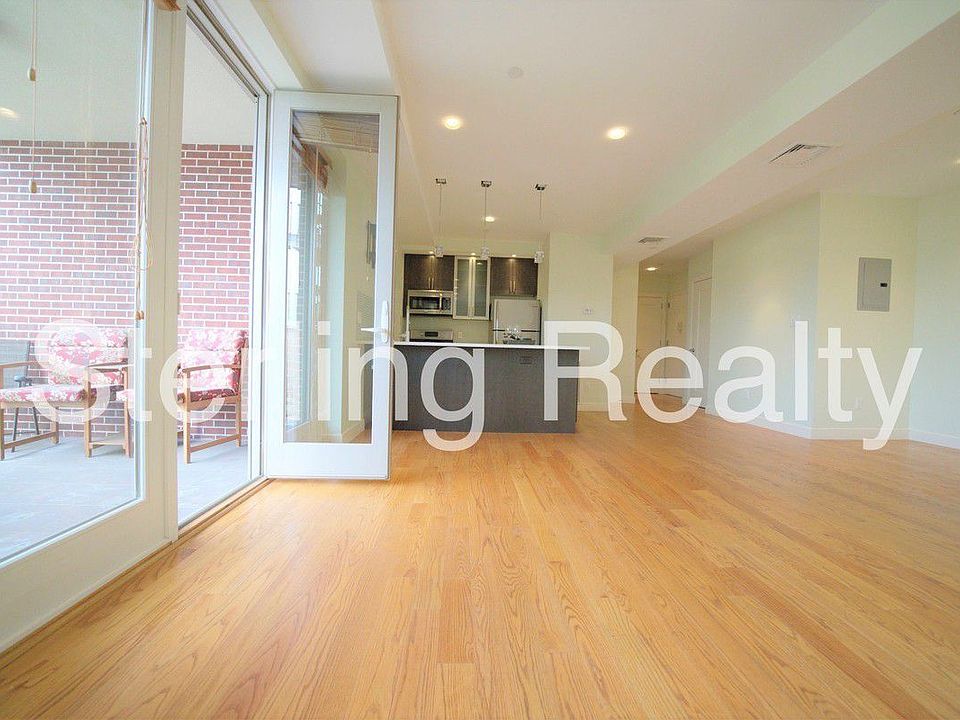 1st image of 2704 Hoyt Ave S APT 5B