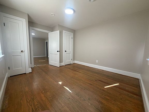 4th image of 718 Confederate Ave