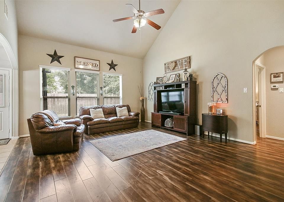 1st image of 7482 Casita Dr
