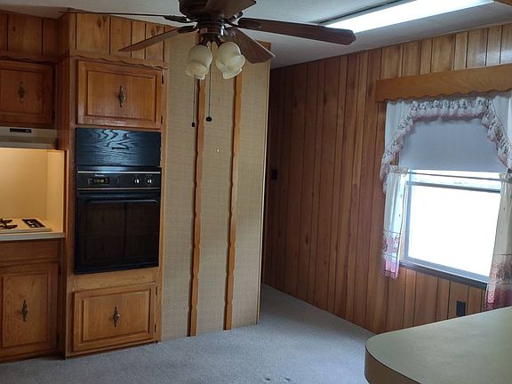 5th image of 500 E Truett St