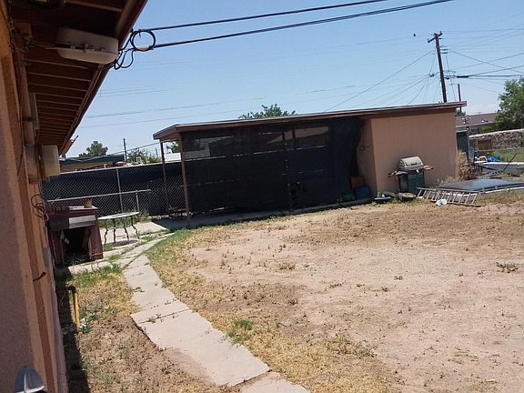 5th image of 146 Papaya St