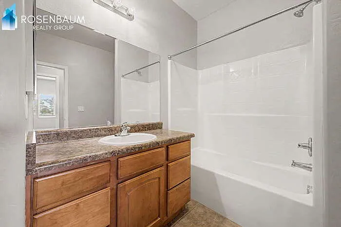 15237 S Moon Valley Rd #D — Photo 22