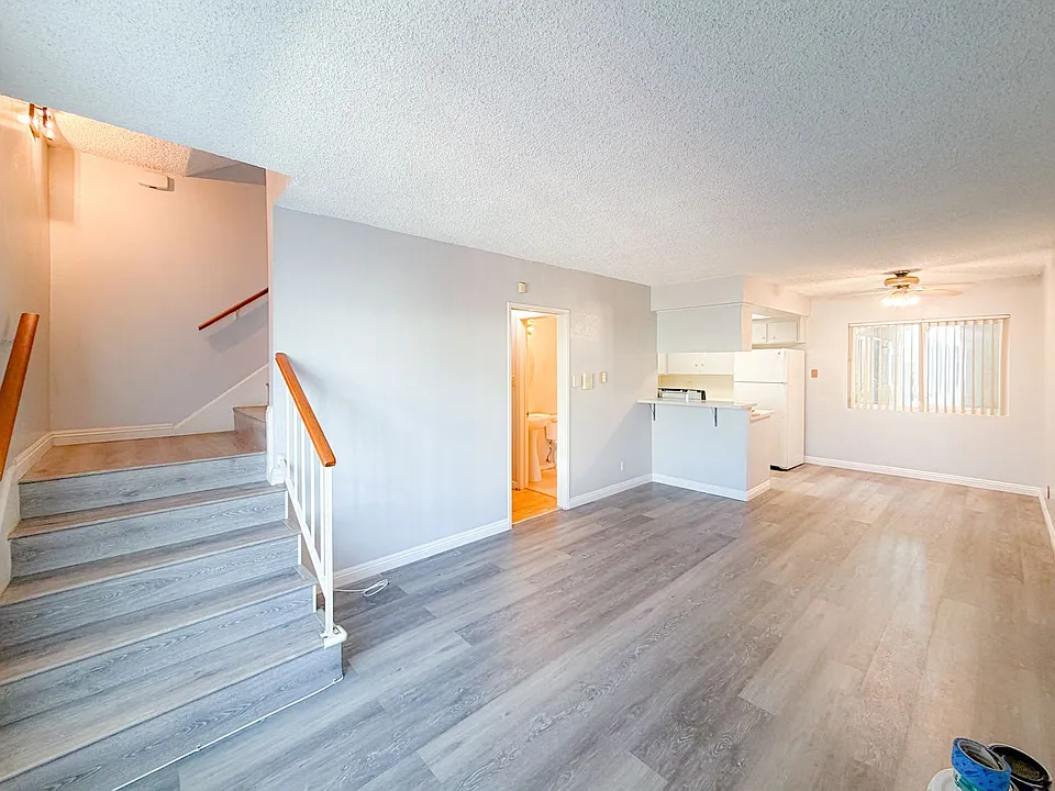 900 Kincaid Ave #2