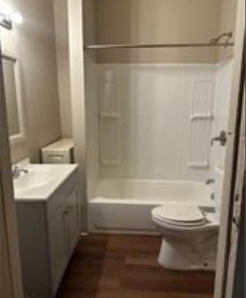 5th image of 2412 Touro St