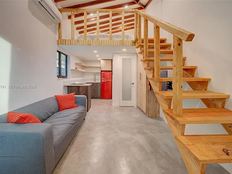 6631 Tamiami Canal Rd — Photo 17