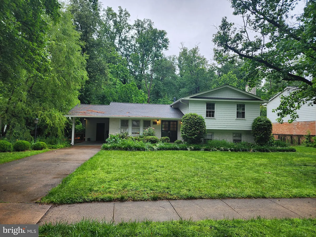 Building Photo - 8800 Higdon Dr