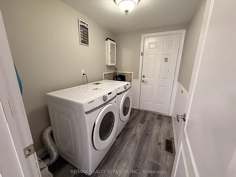 36 Burnt Elm Dr — Photo 15