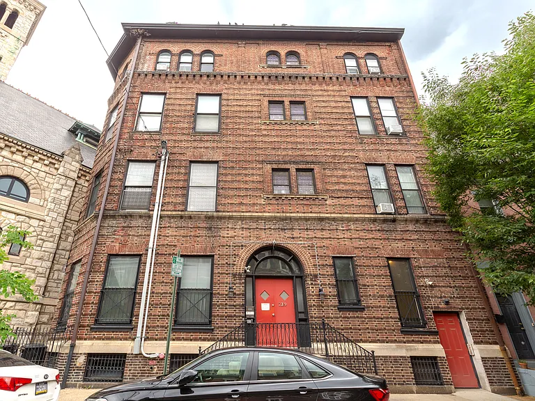 Sanctuary Lofts — Photo 28