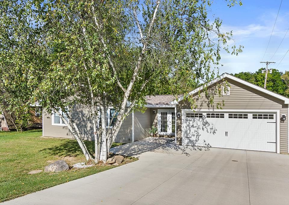 1st image of 1114 Cinnamon Dr