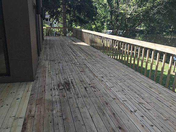 5th image of 9335 Lookout Point Dr