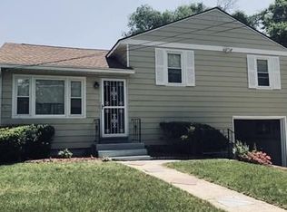 237 Stapleton Rd, Springfield, MA 01109